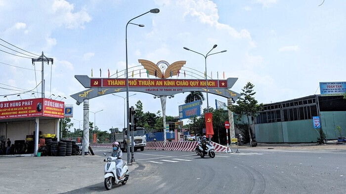 Cổng chào Thành Phố Thuận An